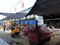 福瑞得機(jī)械微動(dòng)態(tài)--座駕壓路機(jī)、手扶壓路機(jī)、灌縫機(jī)包裝發(fā)貨